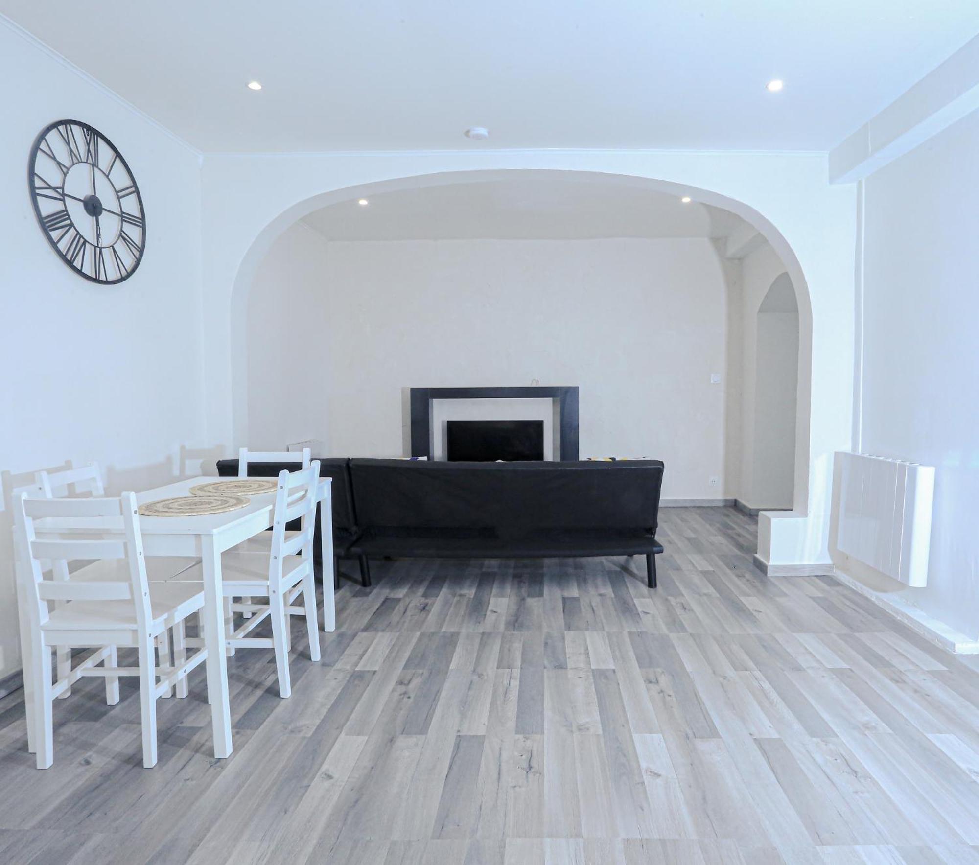 Elegant Appartement Bord De Seine Монтро-фот-Йон Екстериор снимка